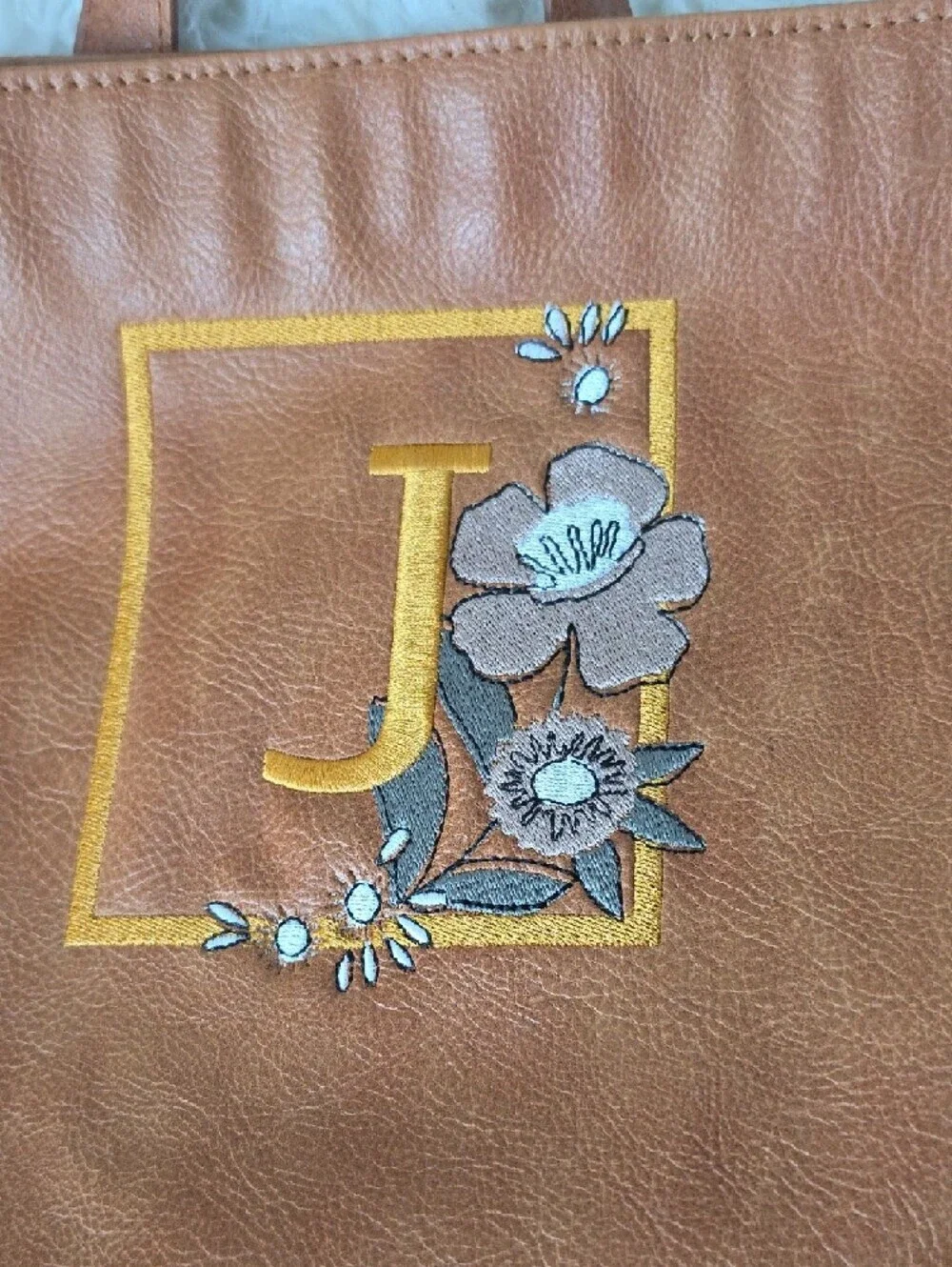 thirty-one Tan Faux Leather Tote with Light Gray Interior and Branded Tag